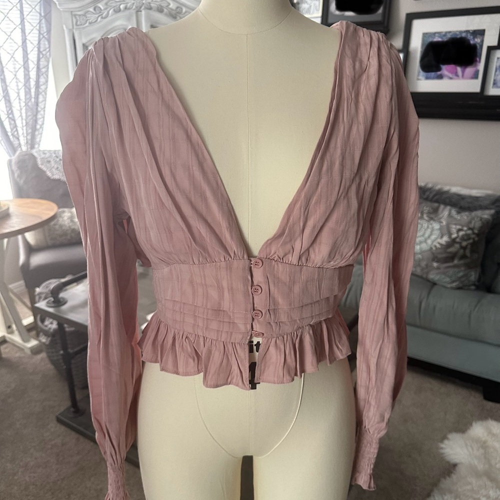NWT VICI DOLLS Pink crop blouse
